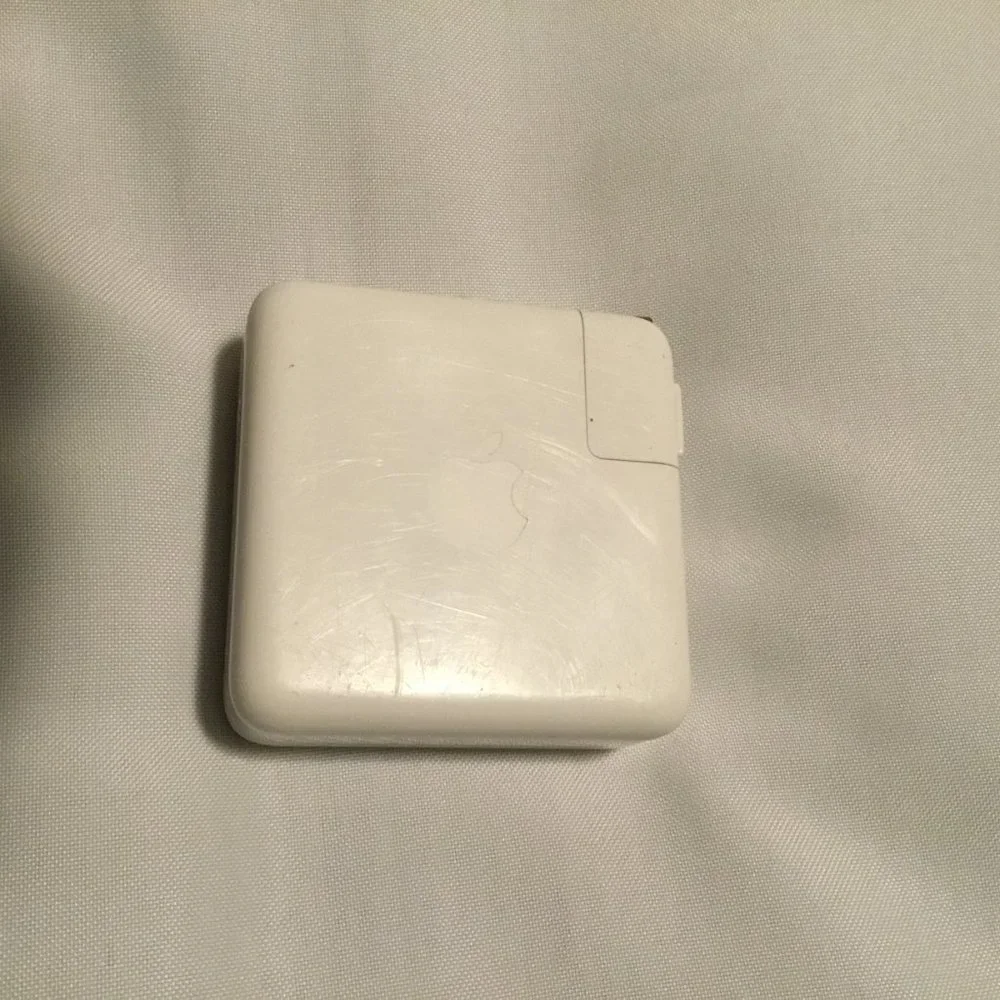 Apple A1718 USB-C 61W Power Adapter For 13